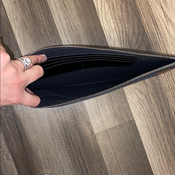 NWOT Gucci psychedelic clutch - Picture 4 of 5